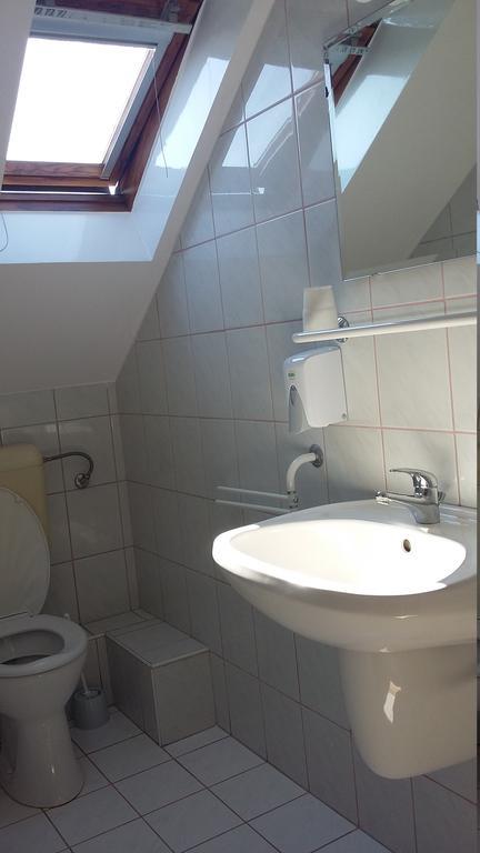 Bundics Vendeghazak Bed & Breakfast Lenti Luaran gambar