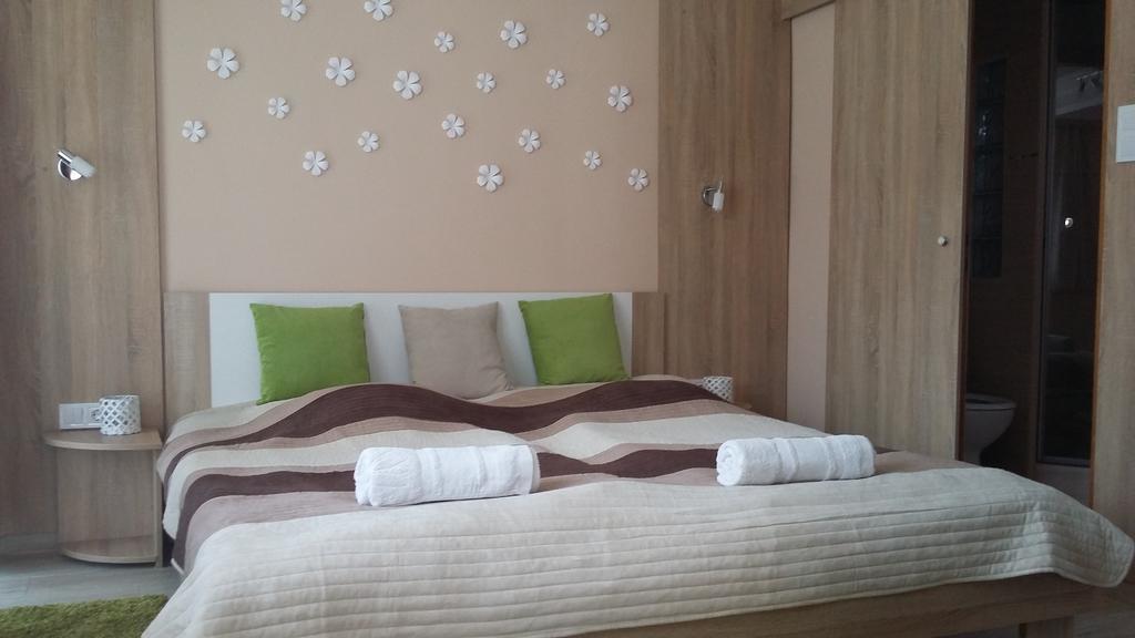 Bundics Vendeghazak Bed & Breakfast Lenti Luaran gambar