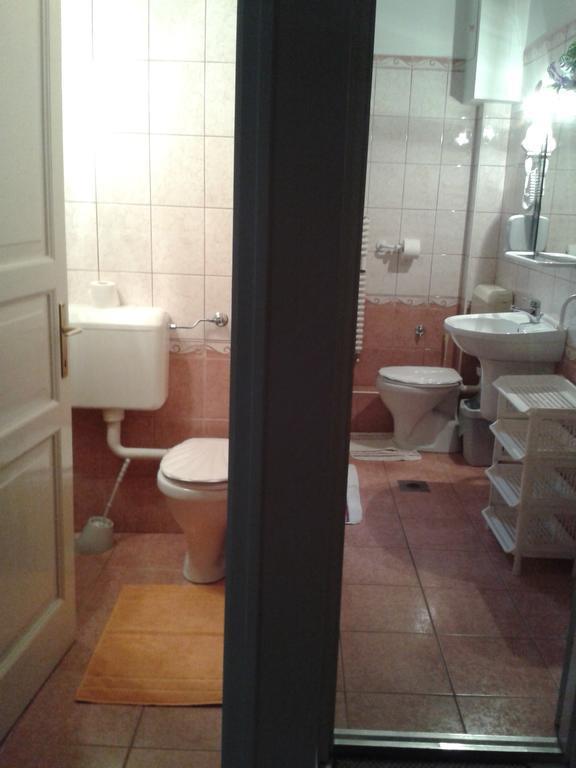 Bundics Vendeghazak Bed & Breakfast Lenti Luaran gambar