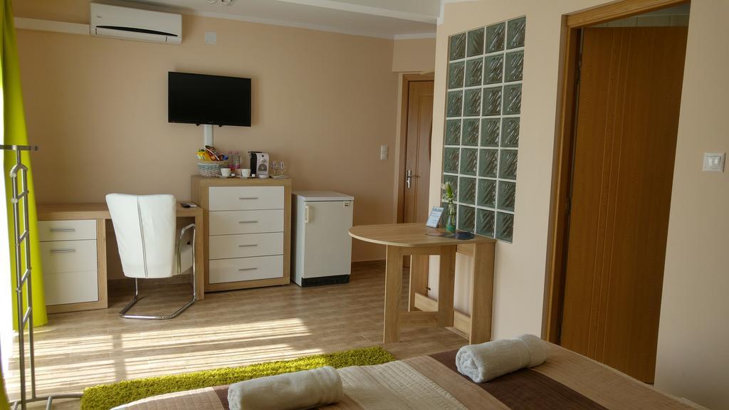 Bundics Vendeghazak Bed & Breakfast Lenti Luaran gambar