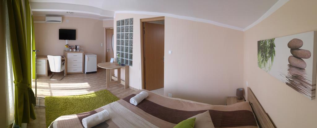 Bundics Vendeghazak Bed & Breakfast Lenti Luaran gambar